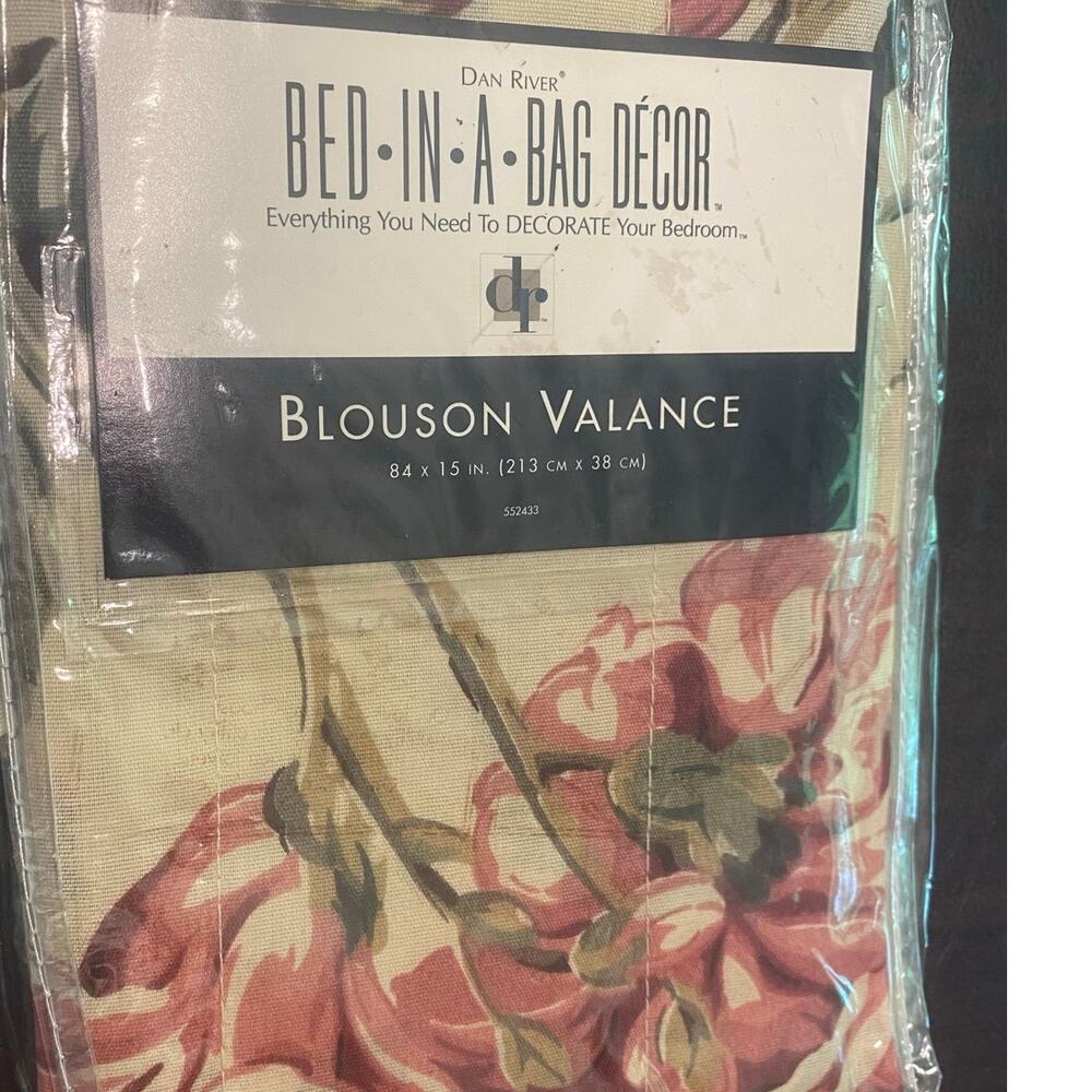 (2) Dan‎ River Blouson Valance Ophelia II Pattern